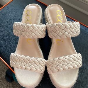 Everett Braided Rafia Platform Sandal.